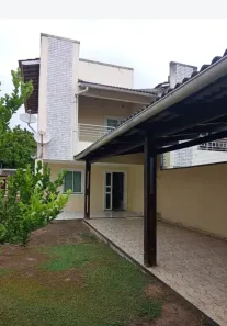Casa com 4 Quartos para alugar, 198m² no Lagoa Redonda, Fortaleza