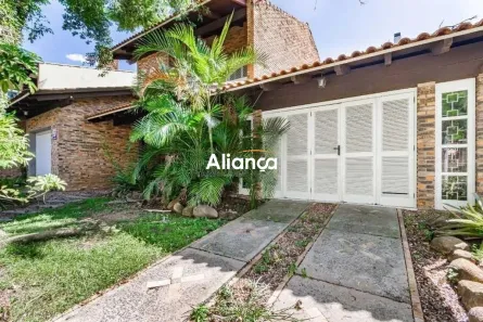 Casa com 4 Quartos para alugar, 277m² no Centro, Gravataí