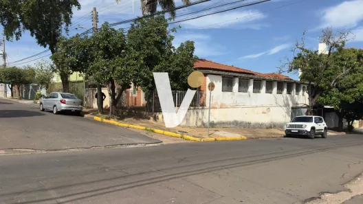 Casa com 3 Quartos à venda, 195m² no Vila Machadinho, Presidente Prudente