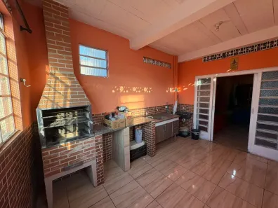Sobrado com 4 Quartos à venda, 240m² no Jardim Guaciara, Taboão da Serra