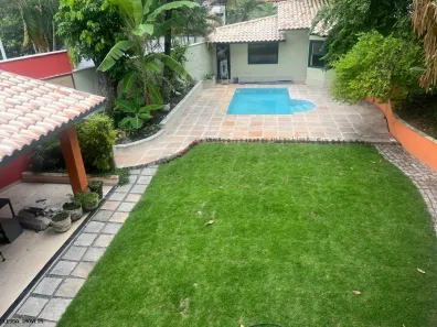Casa de Condomínio com 4 Quartos à venda, 329m² no Piratininga, Niterói