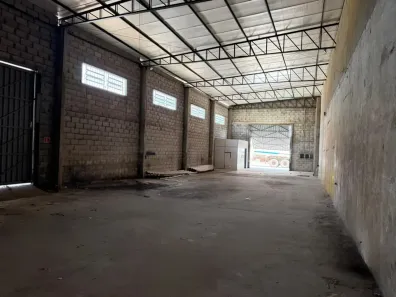 Galpão/Depósito/Armazém para alugar, 340m² no Jardim Presidente, Cuiabá