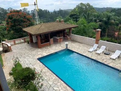 Fazenda/Sítio com 5 Quartos à venda, 800m² no Alto Ipiranga, Mogi das Cruzes