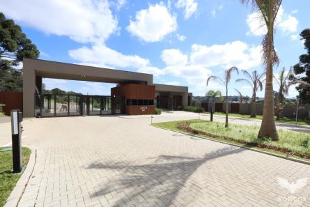 Lote/Terreno à venda, 733m² no Butiatuvinha, Curitiba