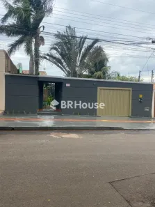 Casa com 3 Quartos à venda, 190m² no Jardim Tijuca, Campo Grande