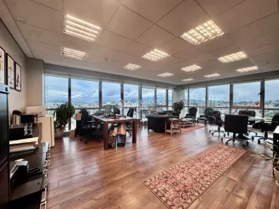 Sala Comercial à venda, 53m² no Menino Deus, Porto Alegre