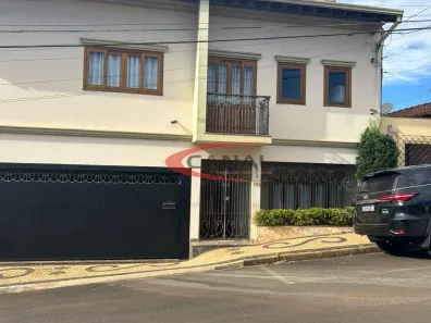 Sobrado com 3 Quartos à venda, 860m² no Centro, Dois Córregos