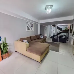Sobrado com 4 Quartos à venda, 251m² no Santa Terezinha, Santo André