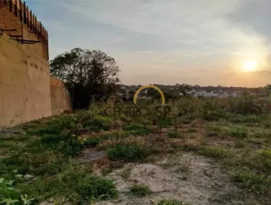 Lote/Terreno à venda, 242m² no Residencial Jardim Estoril V, Bauru