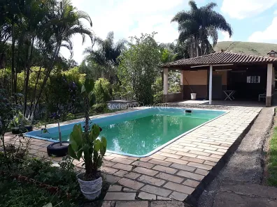 Fazenda/Sítio com 4 Quartos à venda, 130m² no Humaitá, Juiz de Fora