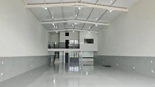 Galpão/Depósito/Armazém para alugar, 300m² no Parque das Laranjeiras, Uberaba
