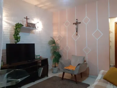 Casa de Condomínio com 2 Quartos à venda, 50m² no Turiaçu, Rio de Janeiro