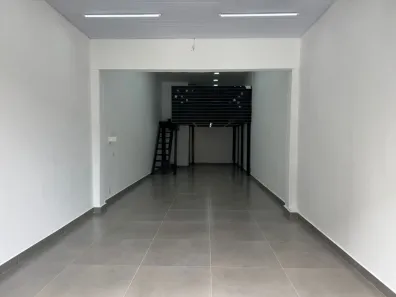 Ponto Comercial para alugar, 60m² no Centro, Londrina