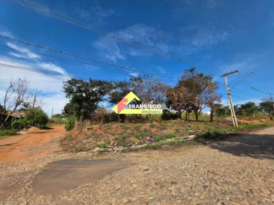 Lote/Terreno à venda, 375m² no São Geraldo, Divinópolis