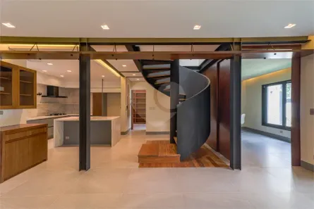 Casa com 3 Quartos para alugar, 198m² no Jardim Paulista, São Paulo