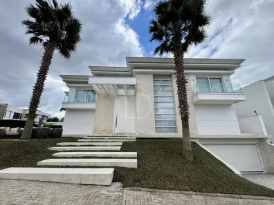 Casa de Condomínio com 4 Quartos à venda, 628m² no Uberaba, Curitiba