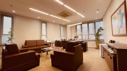 Sala Comercial para alugar, 240m² no Sítio Tamboré Alphaville, Barueri