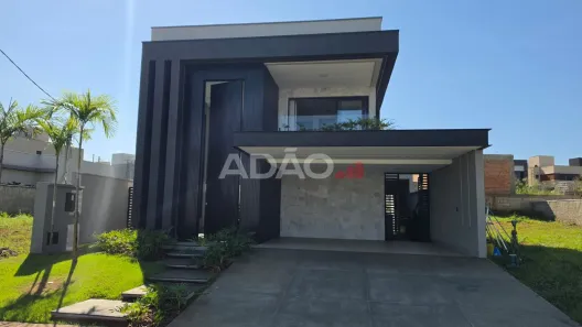 Sobrado com 4 Quartos à venda, 218m² no Jardins Capri, Senador Canedo