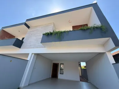 Sobrado com 3 Quartos à venda, 204m² no Glória, Joinville