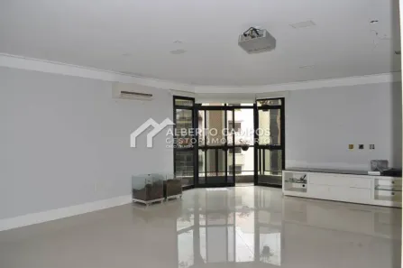 Apartamento com 3 Quartos para alugar, 200m² no Vila Gomes Cardim, São Paulo