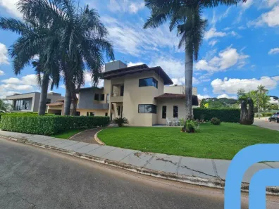 Casa de Condomínio com 4 Quartos à venda, 300m² no Jardins Madri, Goiânia
