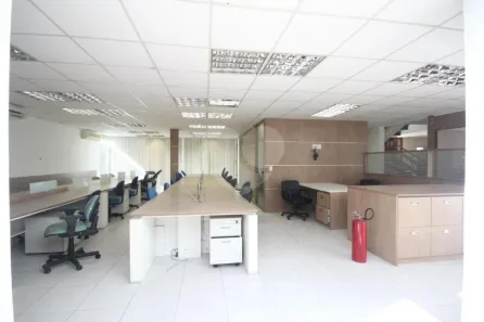 Imóvel Comercial com 1 Quarto para alugar, 513m² no Jardim Everest, São Paulo