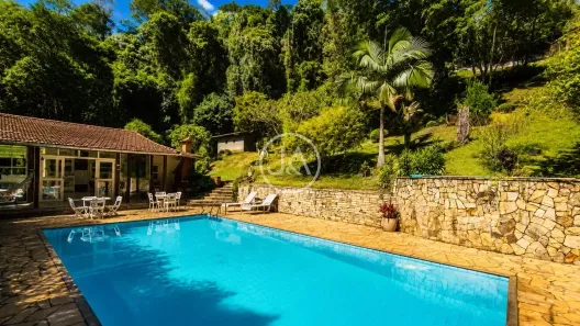 Casa com 5 Quartos à venda, 350m² no Araras, Petrópolis