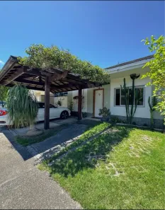 Casa com 5 Quartos à venda, 240m² no Colina de Laranjeiras, Serra