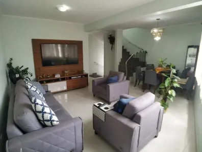 Casa com 3 Quartos à venda, 230m² no Aparecida, Santos