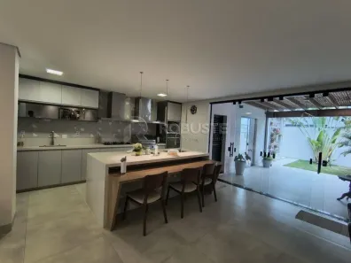 Casa com 2 Quartos à venda, 360m² no Jardim Aeroporto, Botucatu