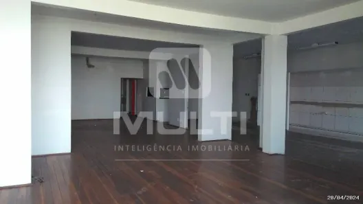 Casa com 1 Quarto para alugar, 320m² no Lídice, Uberlândia