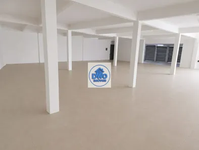 Galpão/Depósito/Armazém para alugar, 280m² no Taquara, Rio de Janeiro