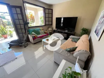 Casa com 3 Quartos à venda, 196m² no Araçatiba, Maricá