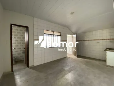 Casa com 2 Quartos para alugar, 150m² no Centro, Divinópolis