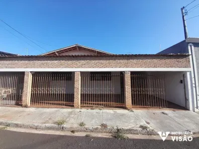Casa com 2 Quartos à venda, 176m² no Grande Horizonte, Uberaba