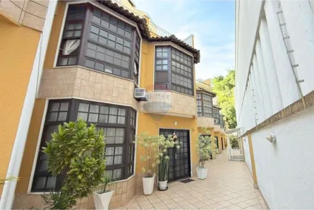 Casa de Condomínio com 3 Quartos à venda, 233m² no Freguesia (Jacarepaguá), Rio de Janeiro
