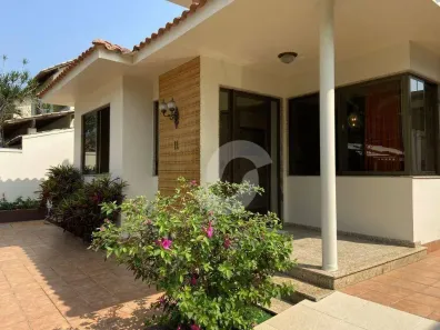 Casa de Condomínio com 3 Quartos à venda, 545m² no Maria Paula, Niterói