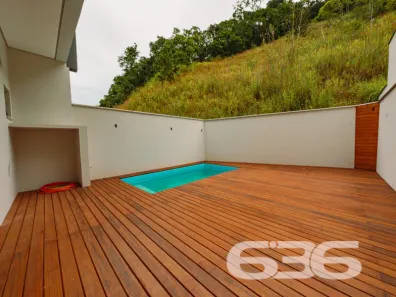 Sobrado com 3 Quartos à venda, 140m² no Jardim Sofia, Joinville