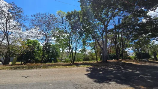 Lote/Terreno à venda, 1500m² no Residencial Aldeia do Vale, Goiânia