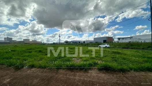 Lote/Terreno com 1 Quarto à venda, 11m² no Novo Mundo, Uberlândia