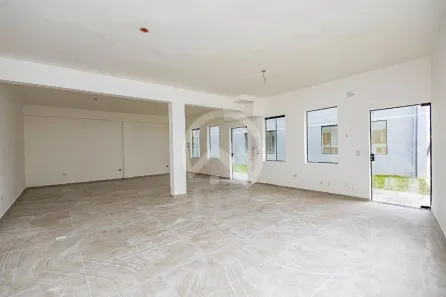 Ponto Comercial para alugar, 67m² no Novo Mundo, Curitiba