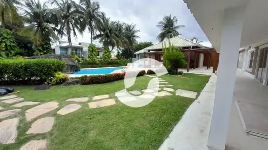 Casa com 6 Quartos à venda, 457m² no Camboinhas, Niterói