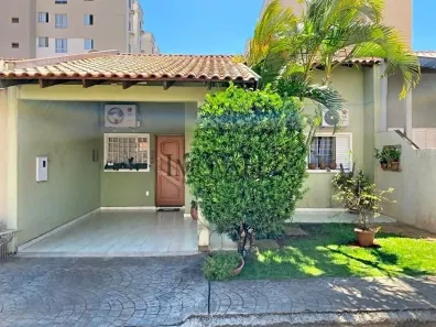 Casa de Condomínio com 2 Quartos à venda, 82m² no Conjunto Habitacional Santiago II, Londrina