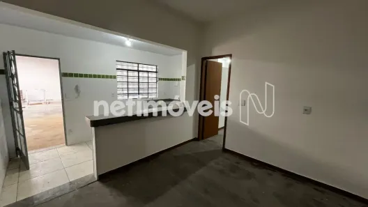 Casa com 2 Quartos para alugar, 72m² no Jardim Vitória, Belo Horizonte