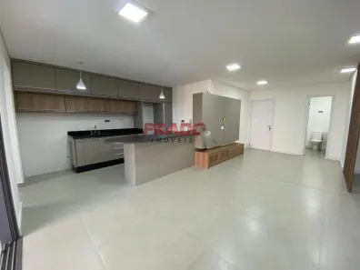Apartamento com 3 Quartos para alugar, 119m² no Zona 03, Maringá