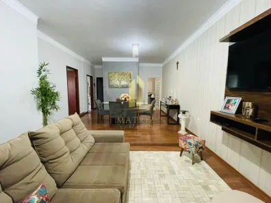 Casa com 3 Quartos à venda, 220m² no Vila Santa Cruz, Franca