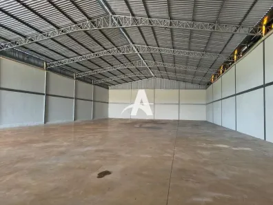 Galpão/Depósito/Armazém para alugar, 1000m² no Laranjeiras, Uberlândia