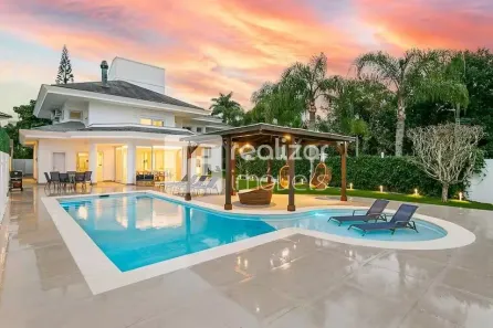 Casa com 5 Quartos para alugar, 1200m² no Jurerê Internacional, Florianópolis