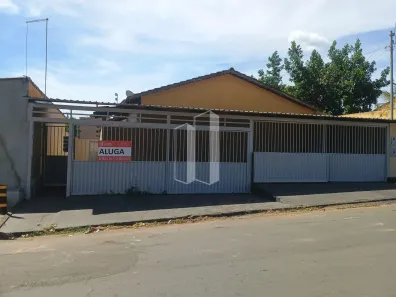 Casa com 2 Quartos para alugar, 65m² no Vila Galvão, Senador Canedo