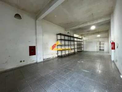 Ponto Comercial para alugar, 136m² no Ipiranga, Divinópolis
